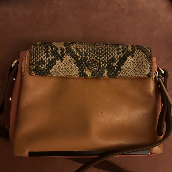 POUR LA VICTOIRE Crossbody small bag - Picture 1 of 7